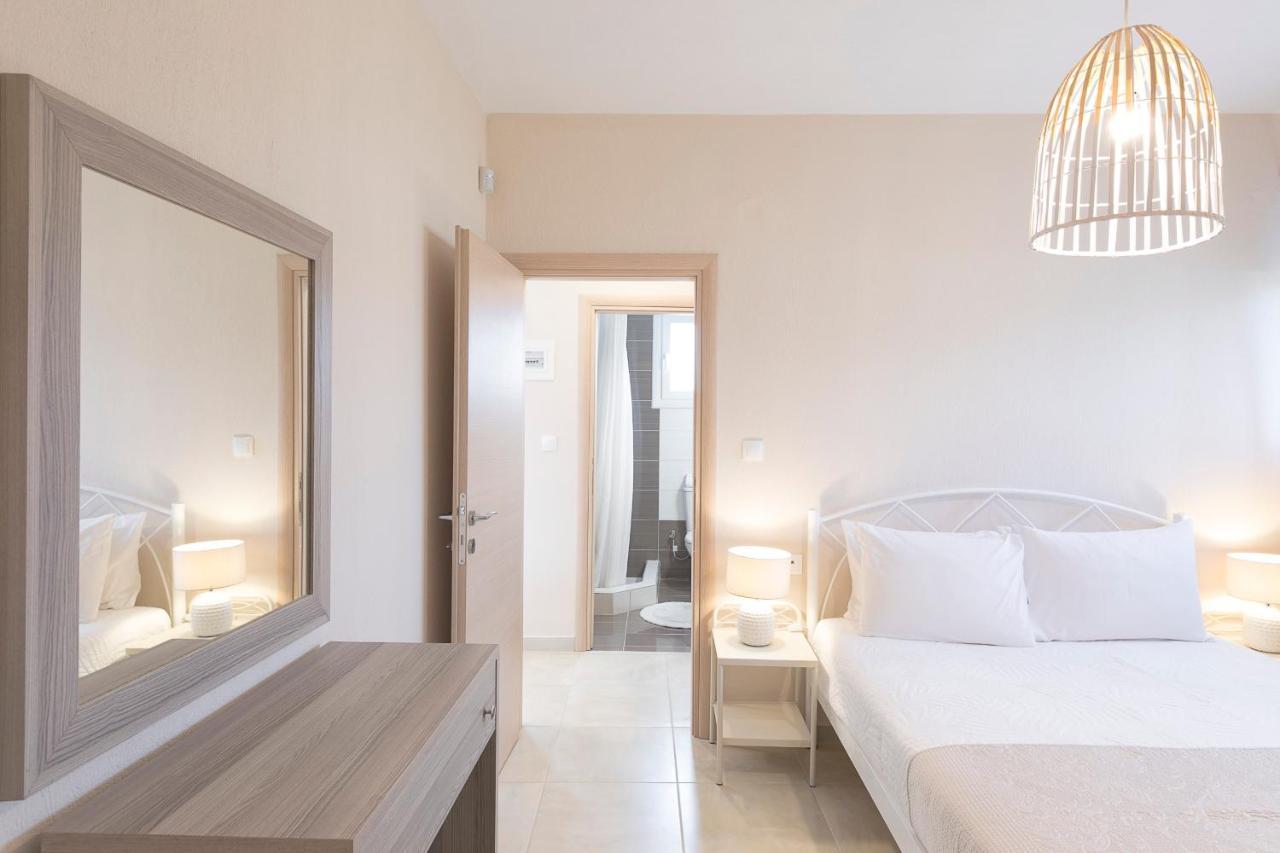 Palm Tree Apartments #Feelslikehome Ормос Пангиас Екстериор снимка